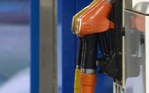 Новосибирским подросткам перестанут продавать бензин, лаки и краски
