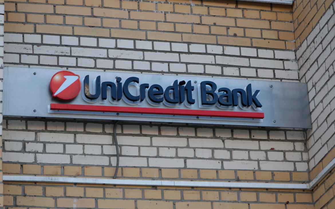UniCredit продаст часть российского бизнеса инвестору из ОАЭ
