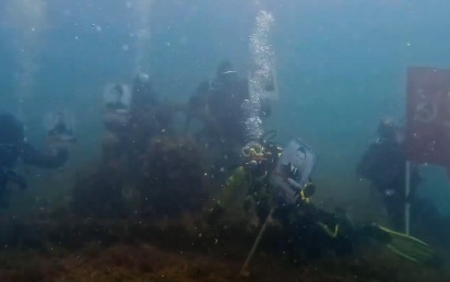 "Бессмертный полк" прошел на дне Черного моря у берегов Крыма