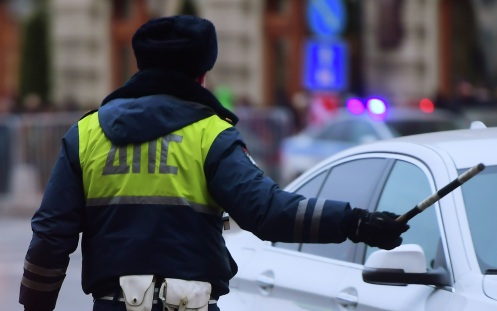 В Югре ввели ограничения на автодвижение из-за опасных погодных условий