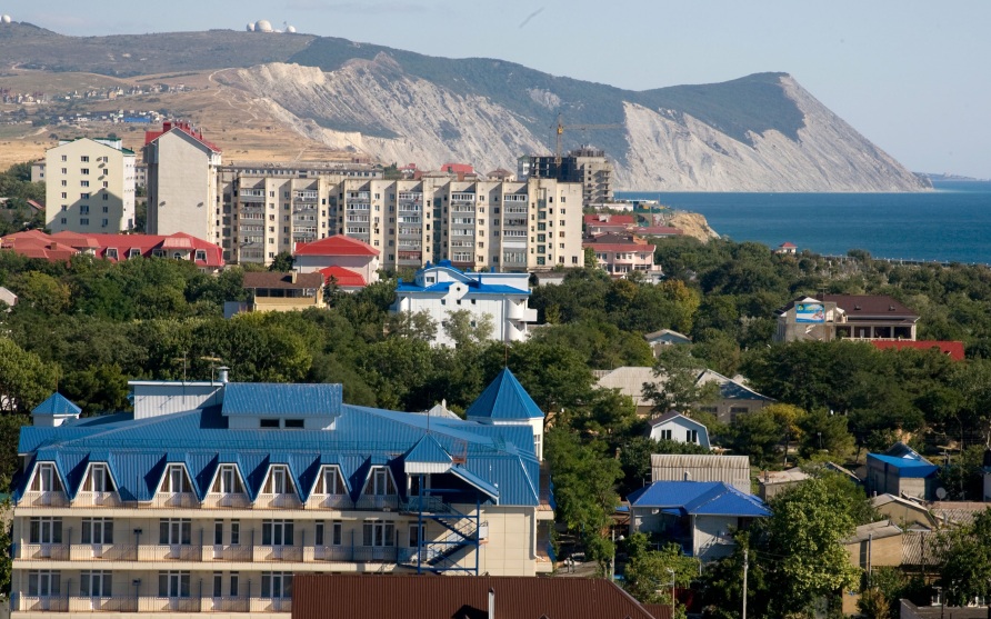 Глава Анапы объяснила, почему в городе пахнет газом