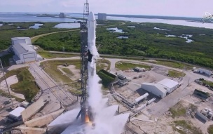 NASA и SpaceX перенесли запуск корабля Dragon к МКС из-за непогоды