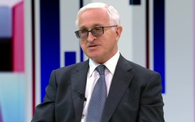 Шохин: ИИ может начать принимать решения в мировой экономике вместо людей