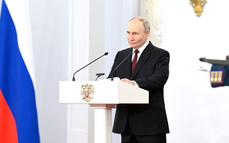 Путин: принятые кабмином меры в экономике начали давать положительный результат