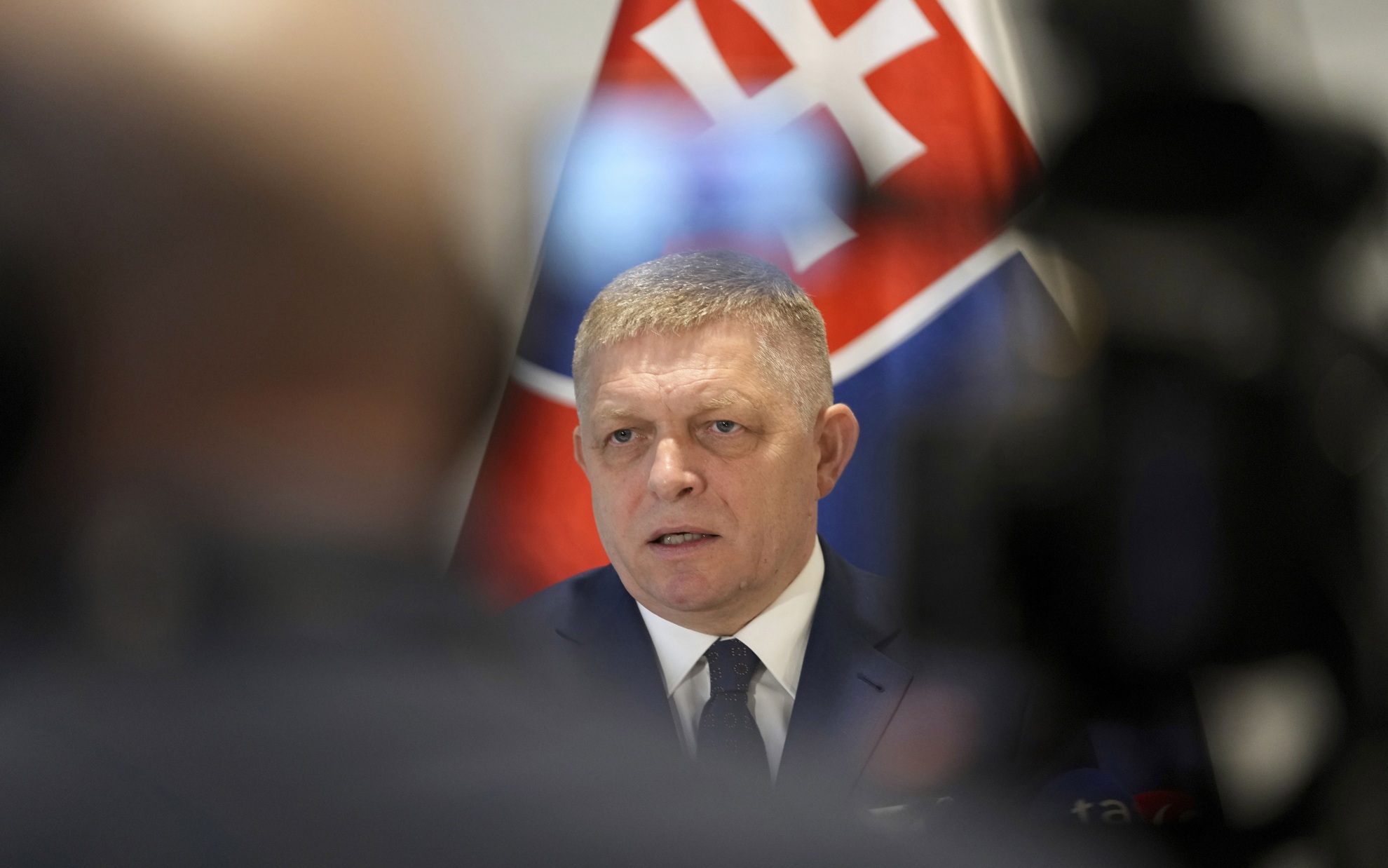 Фицо считает, что будущее лидерство Евросоюза может перейти к Макрону