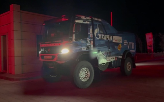 Российские команды "КАМАЗ-мастер" и "URAL" прошли первый этап ралли в Китае