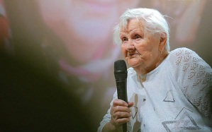 Первая учительница Путина рассказала, что президенту нравятся ее огурцы