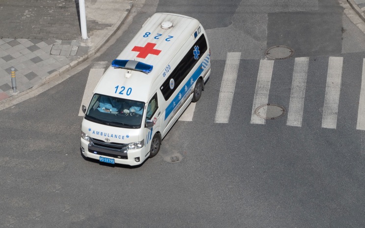 После падения пикапа в реку в Китае погиб человек, еще 9 числятся пропавшими