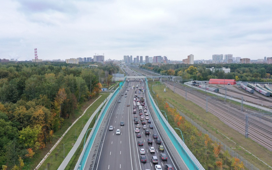 Дептранс: движение по Северо-Восточной хорде перекрыто из-за пожара