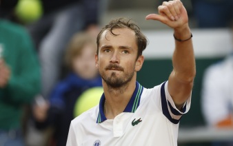 Медведев улучшил позиции в рейтинге ATP