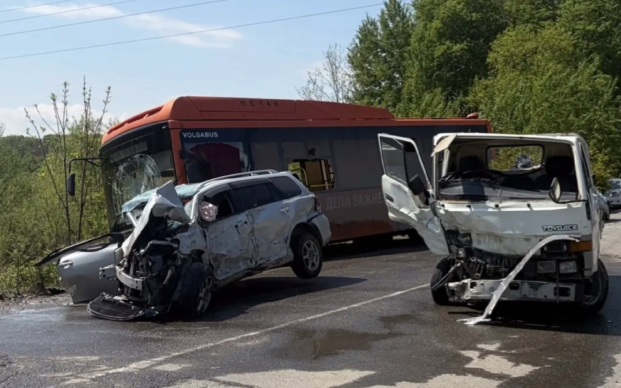 Число пострадавших в ДТП под Хабаровском увеличилось до четырех