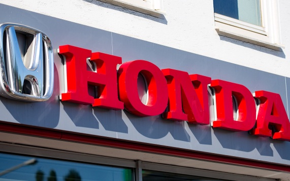 Продажи новых легковых авто Honda в РФ выросли в 4,5 раза