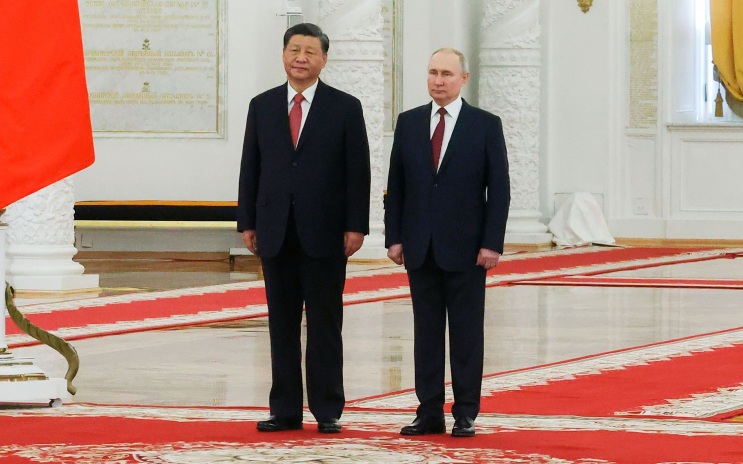 Путин пригласил Си Цзиньпина посетить РФ в следующем году