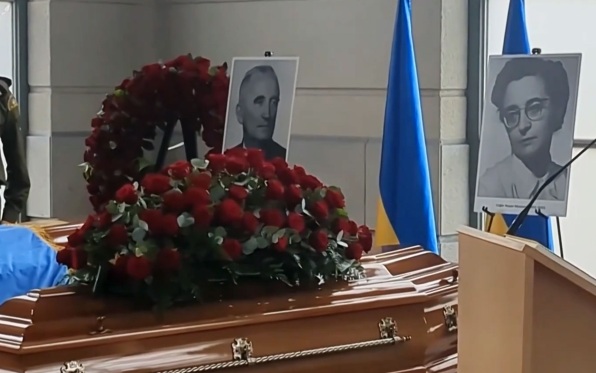 На Украине торжественно перезахоронили прах одного из лидеров ОУН