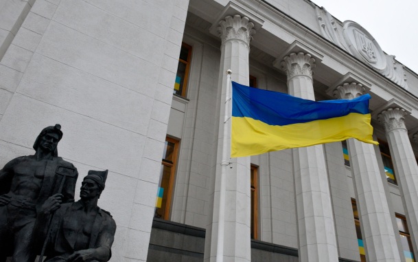 Киевская власть обкладывает налогами вебкам-студии