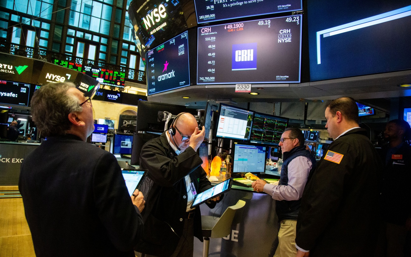 Фондовые индексы в США закрылись в плюсе, Dow Jones обновил рекорд