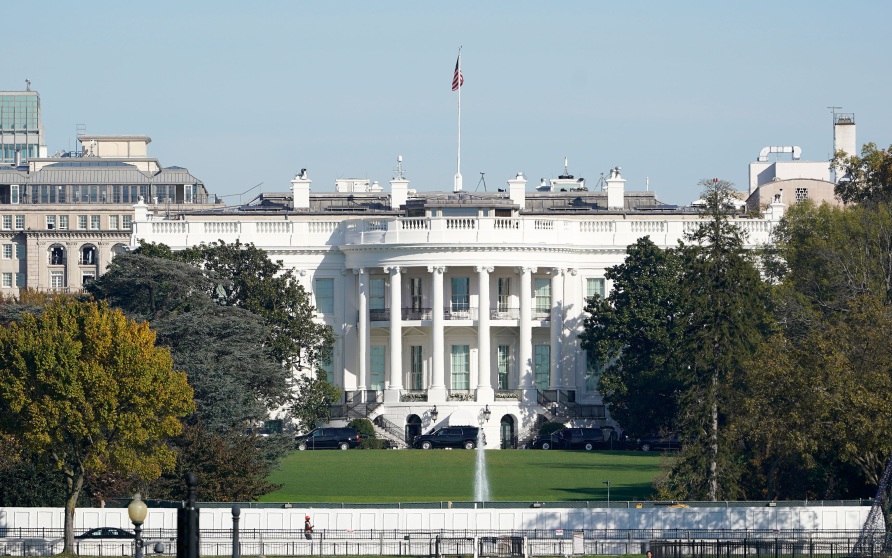 Чиновники в США отменяют планы на выходные из-за возможного удара по Ирану