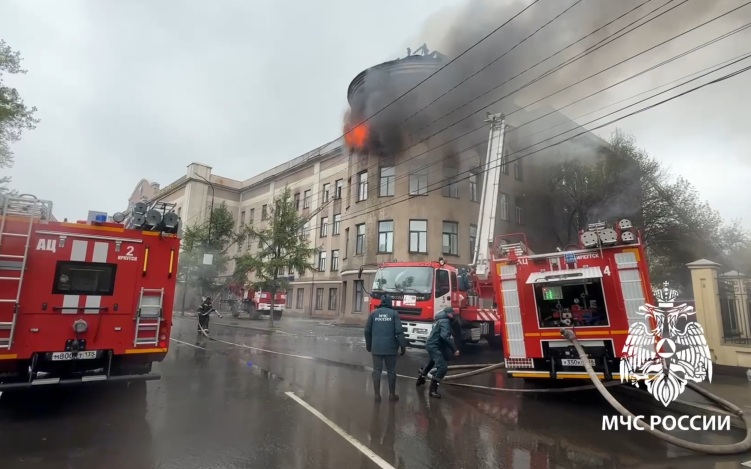В МЧС назвали причину пожара в иркутском НИИ
