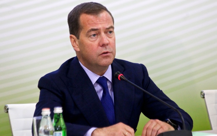 Медведев: если Армения перейдет на европейские цены на газ, Пашиняна прогонят