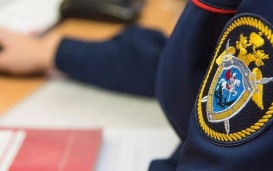 СК возбудил дело после видео, на котором мужчина бьет девочку в лифте в Балашихе