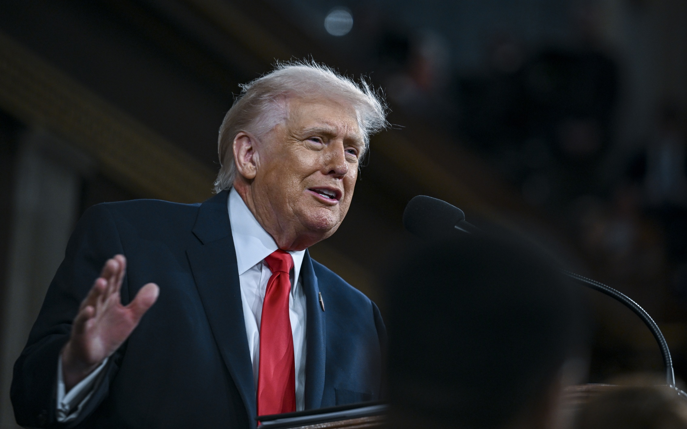 Трамп считает, что время в переговорах с Ираном на стороне США