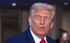 Трамп ждет, что власти мусульманских стран подпишут мирные соглашения с Израилем
