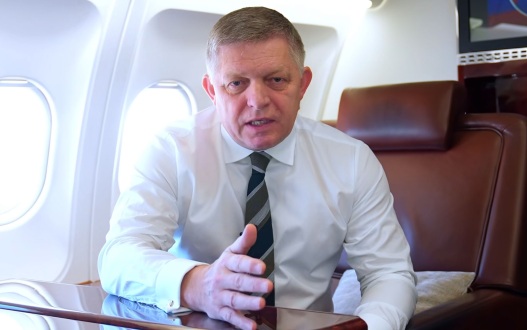 Фицо: Украина должна сделать шаги к миру ради вступления в ЕС