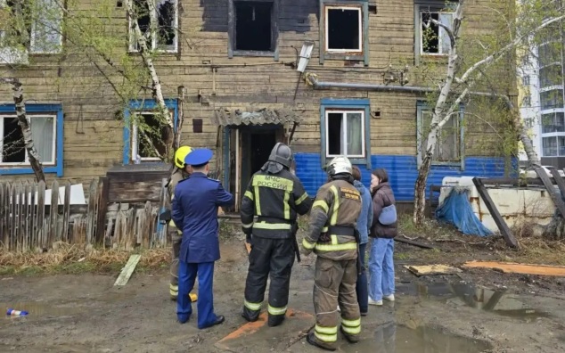 Один человек погиб в результате пожара в жилом доме в Якутии