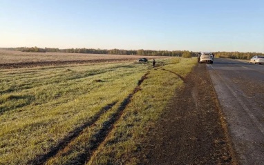 Несовершеннолетняя девушка погибла в результате ДТП в Красноярском крае