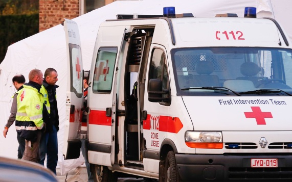 В Бельгии школьный автобус столкнулся с поездом на железнодорожном переезде