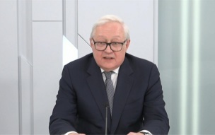Рябков: Россия призывает США выполнить достигнутые на Аляске договоренности