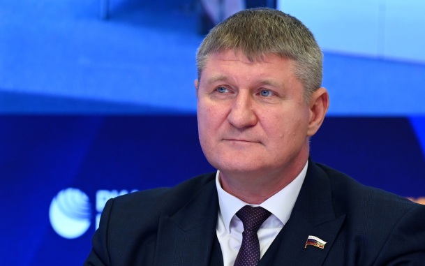 В ГД призвали ударить по консульству Британии в Киеве после атаки на Севастополь