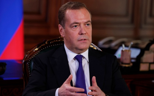 Медведев назвал европейские страны прямыми участниками войны с Россией