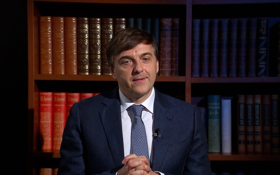 Кравцов заявил о полной подготовке школ к организации ЕГЭ