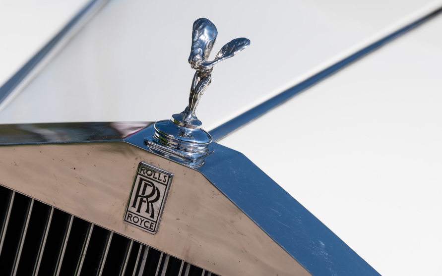 Обладатель Rolls-Royce Phantom объехал Землю по экватору почти 20 раз