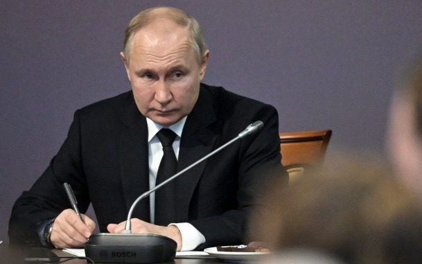 Путин: киевская верхушка решила придать новое качество конфликту