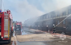Под Абаканом загорелся таунхаус на площади 610 кв. м.