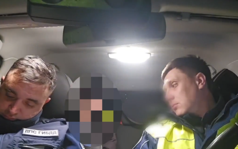 На Камчатке сотрудники ДПС остановили машину с пьяным 15-летним водителем