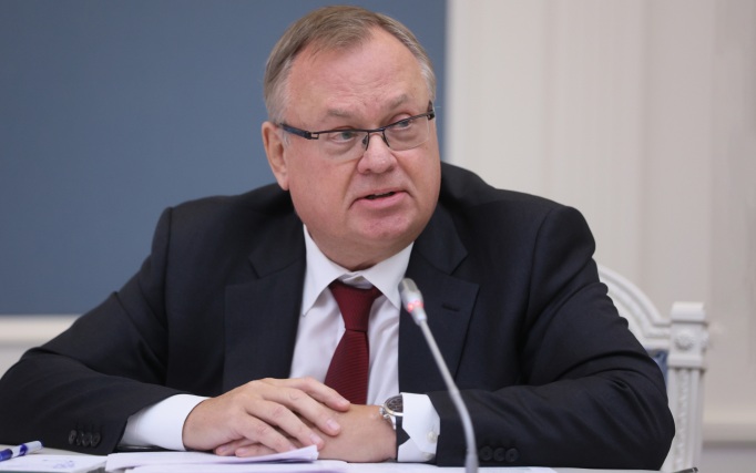 Глава ВТБ посоветовал, куда можно вложить 1 миллион рублей