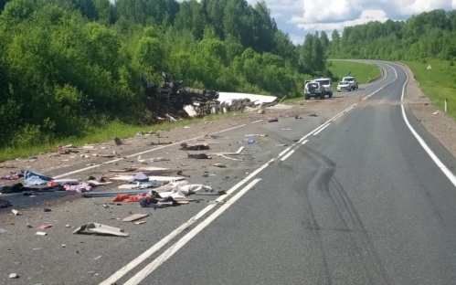 В Прикамье три человека стали жертвами лобовой аварии