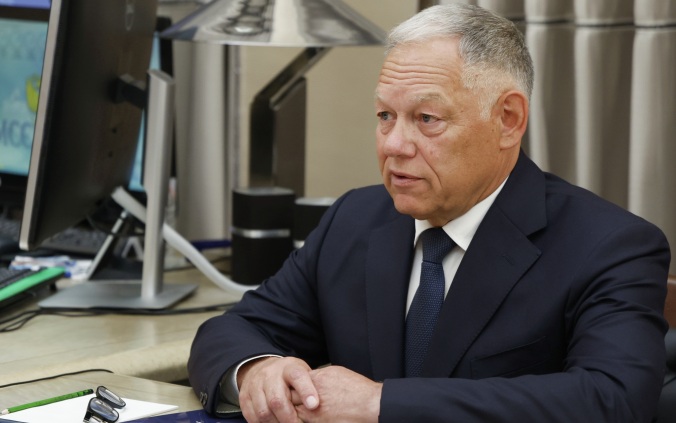 Глава Автодора рассказал о беспилотных асфальтоукладчиках