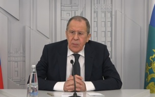 Лавров: РФ поддерживает диалог, который худо-бедно идет между США и Ираном