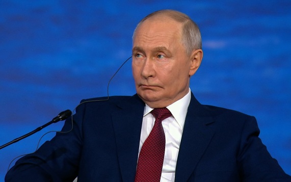 Путин заявил, что Киев ударами по Угольной гавани добился определенного шума