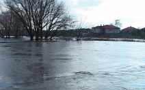 В Красноярском крае уровень воды в реке Чулым приблизился к опасной отметке