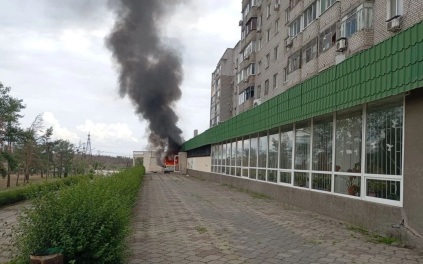 При ударах ВСУ по Энергодару ранена пенсионерка, повреждены дома и машины