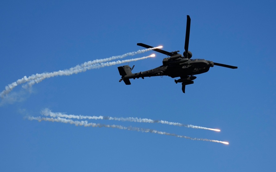 Сбитый Apache или инсценировка? Журналист Вароли усомнился в версии США