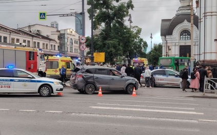Четыре человека погибли в ДТП с автобусом в Екатеринбурге