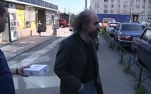 Советская олимпийка, галоши и гречка: как живет гений-отшельник Перельман