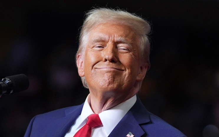 Ушаков: Трамп был тронут поздравлением Путина