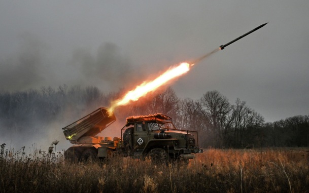 ВС РФ нанесли удары по военным аэродромам и ТЦК Украины